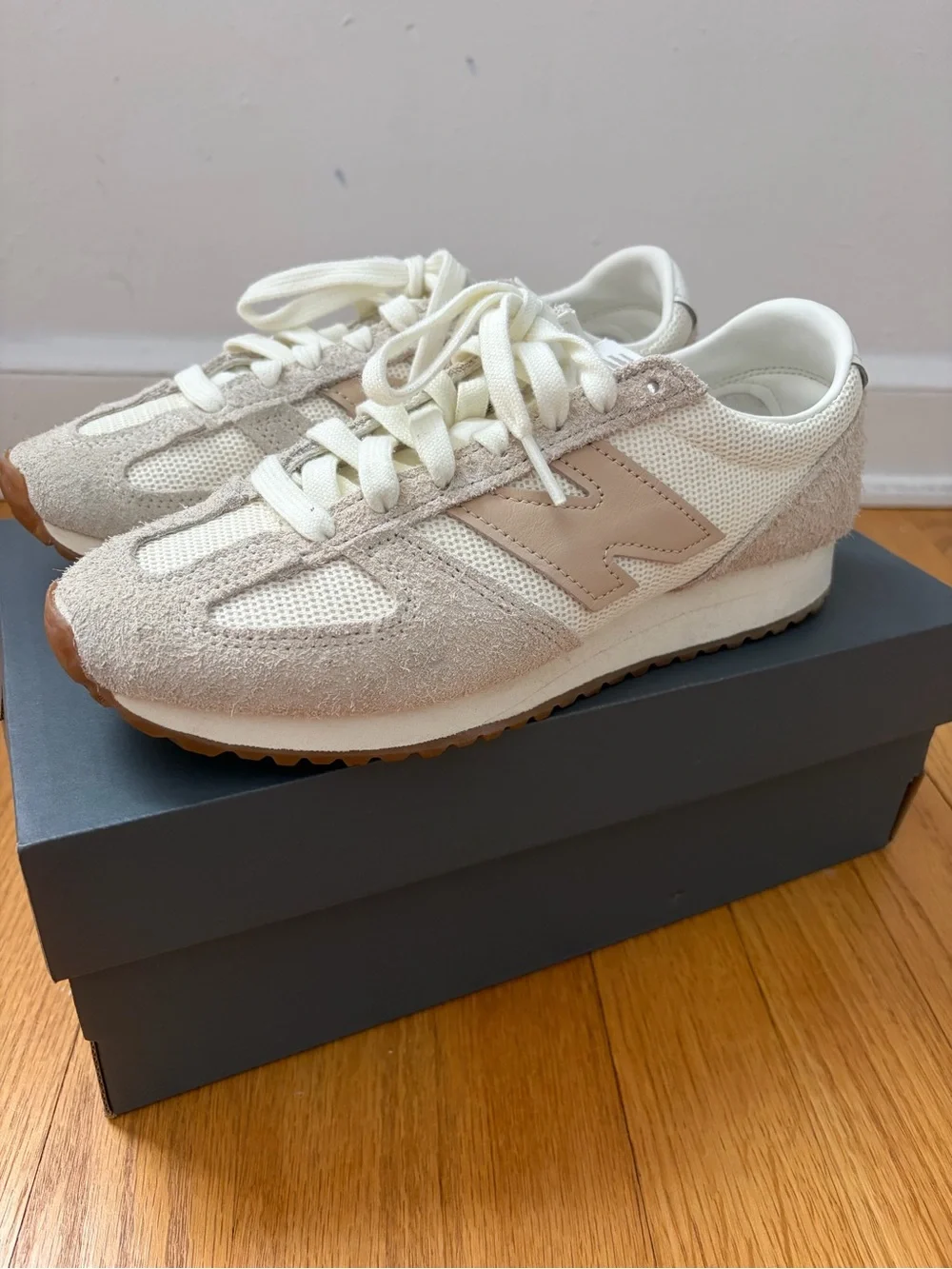 New Balance Tan 471 Sneakers
